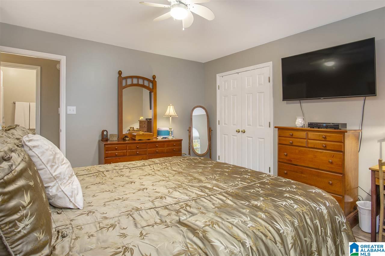 330 17th Street Calera, AL 35040 - Photo 18 of 30