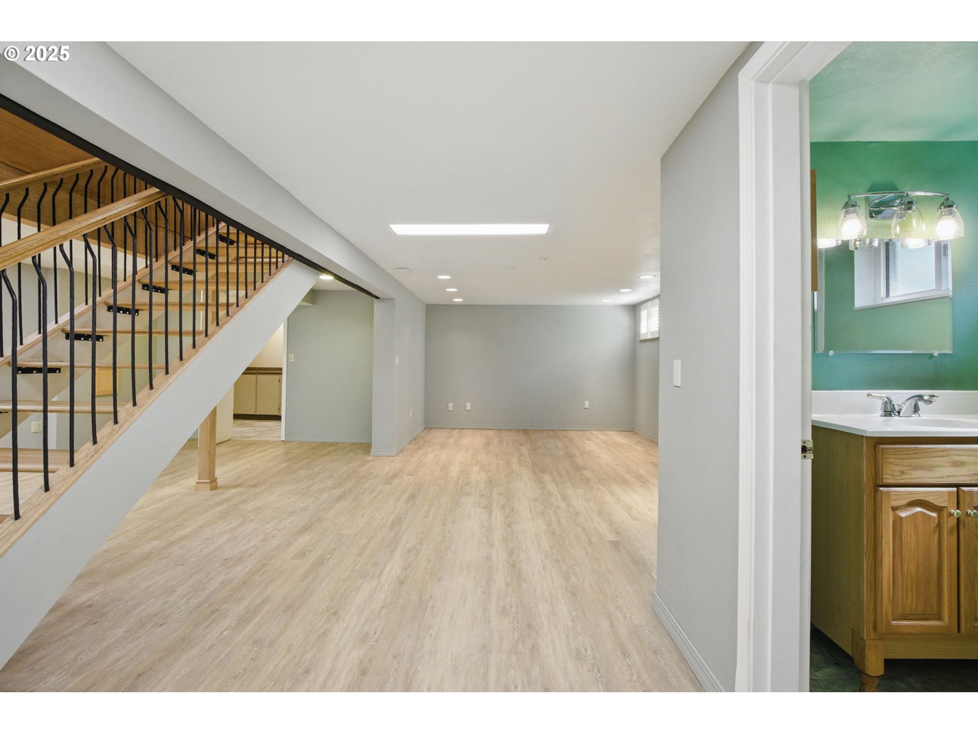 15960 Southwest Roshak Road Portland, OR 97224 - Photo 25 of 48 a view of empty room with wooden floor