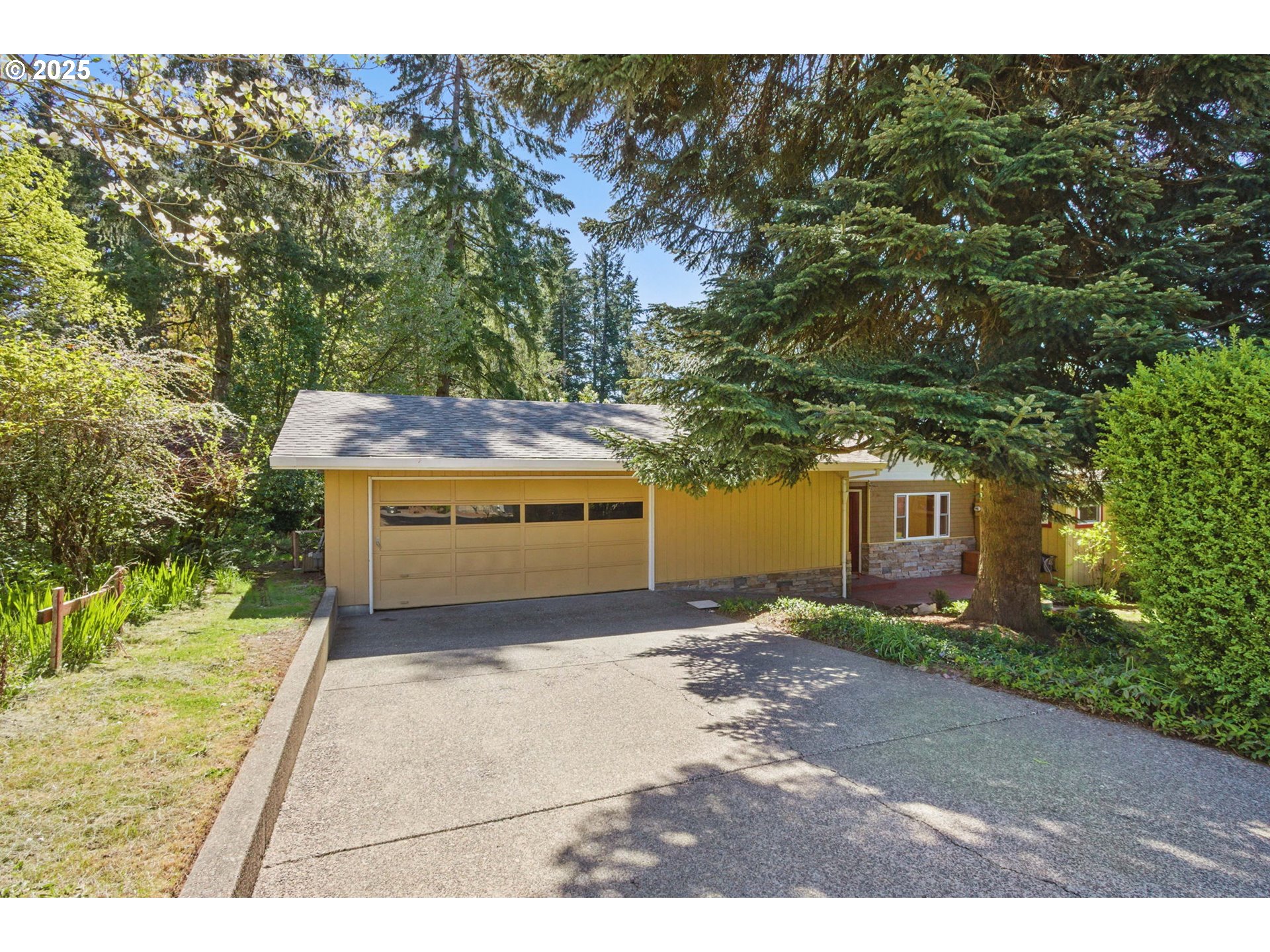 15960 Southwest Roshak Road Portland, OR 97224 - Photo 40 of 48 a view of outdoor space and yard