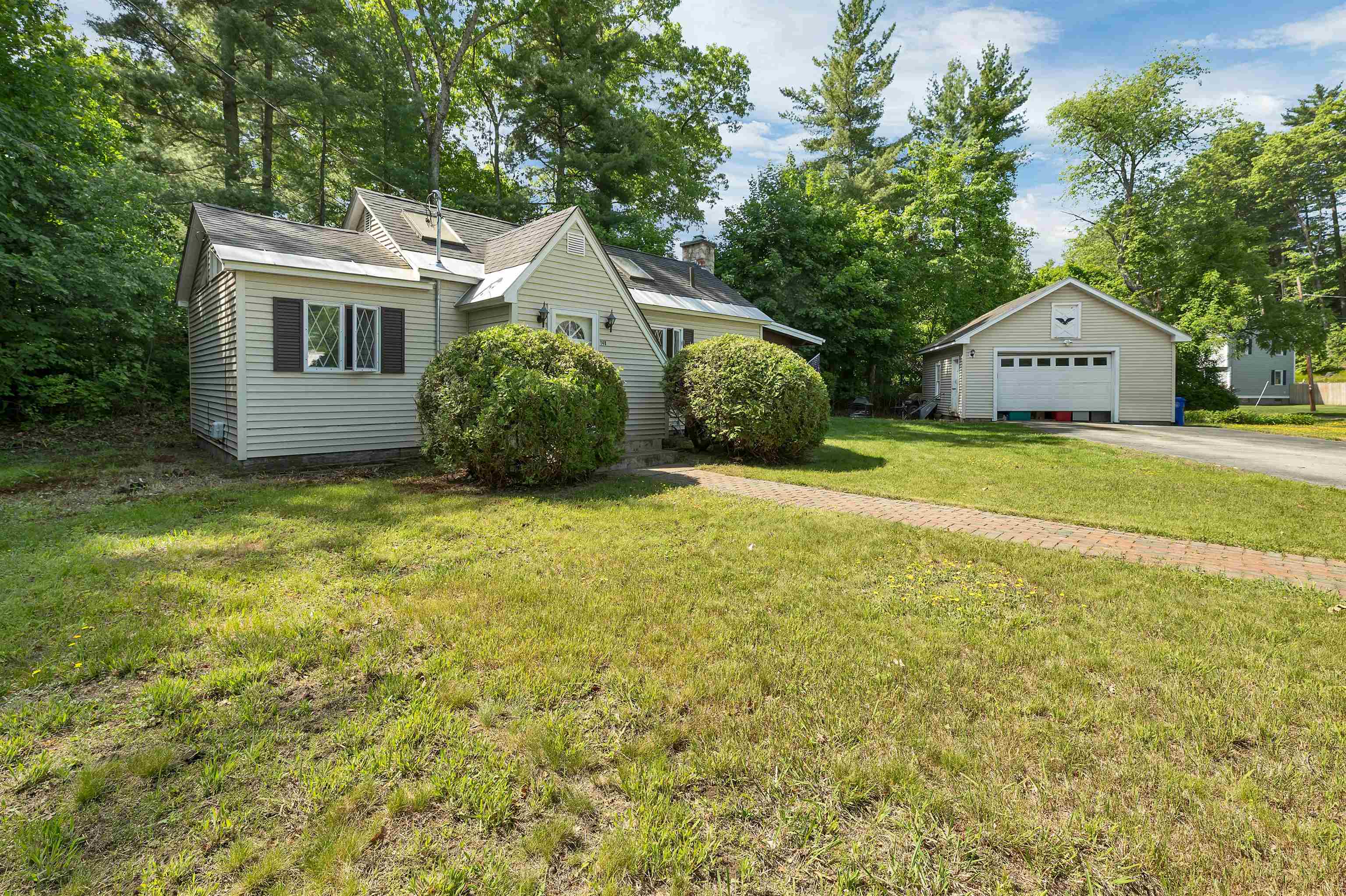 148 Allen Street Manchester, NH 03102 - Photo 2 of 30