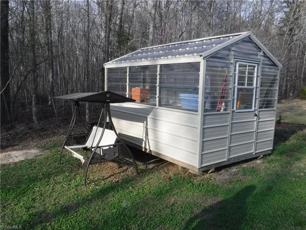 $290,000 | 127 Keegan Lane, Denton, NC 27239