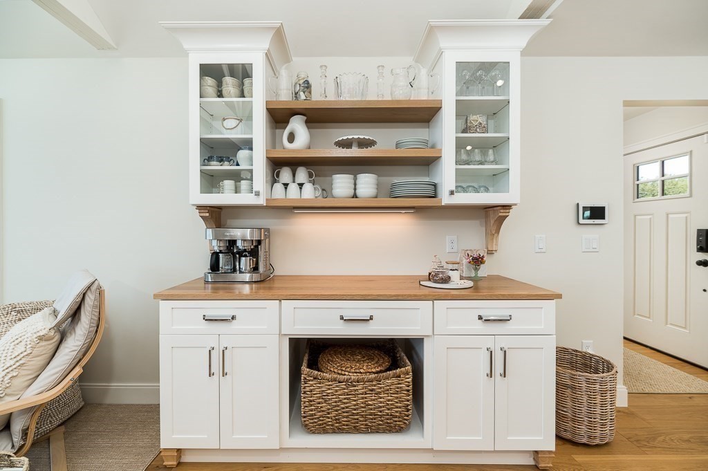 14 Sunset Point Road Gloucester, MA 01930 - Photo 10 of 40 a living room with furniture and a fireplace