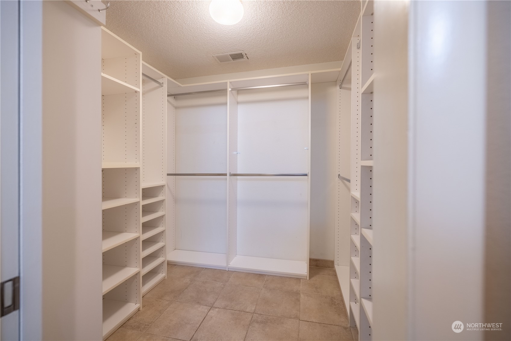 18201 Bellflower Road Bothell, WA 98012 - Photo 14 of 38