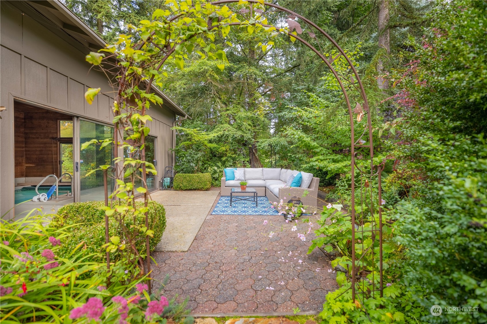 18201 Bellflower Road Bothell, WA 98012 - Photo 34 of 38