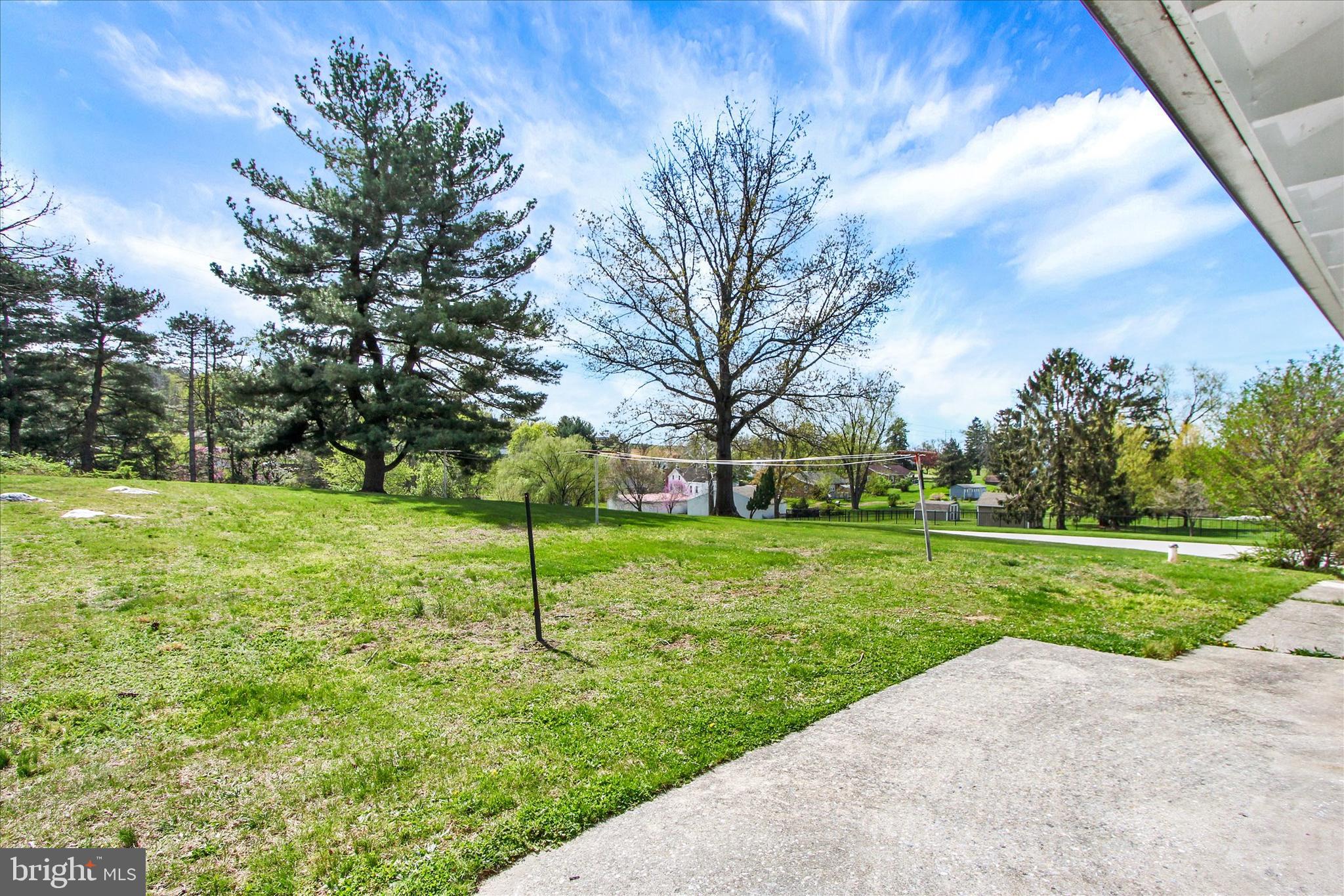 1750 Northview Road York, PA 17406 - Photo 23 of 27