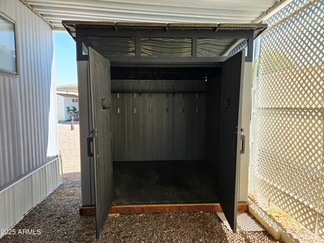 a view of walk in closet