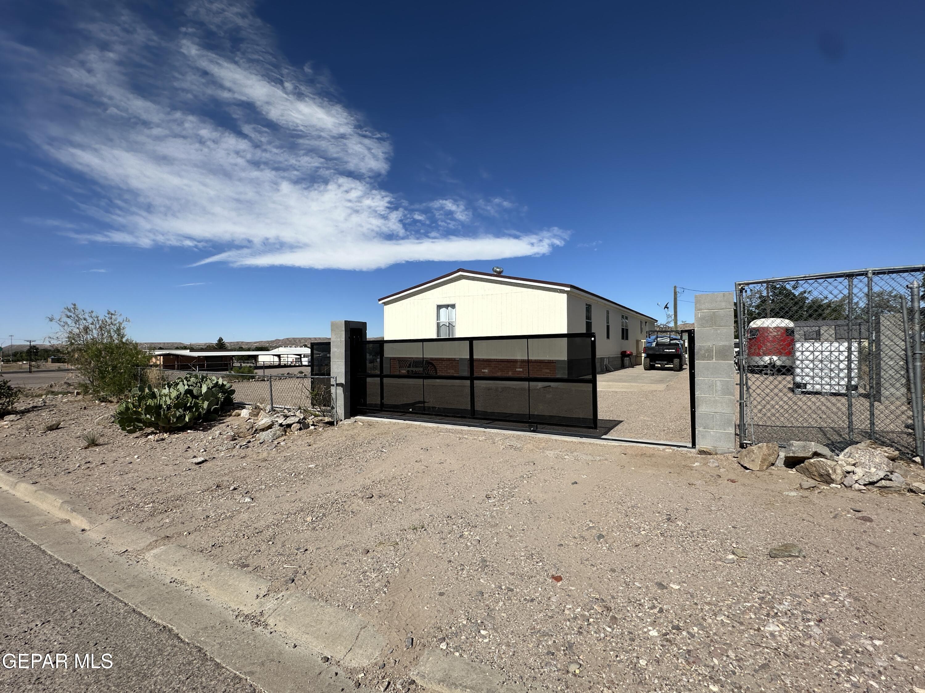 2901 Cook Street Truth Or Consequences, NM 87901 - Photo 23 of 28 a view of a terrace space