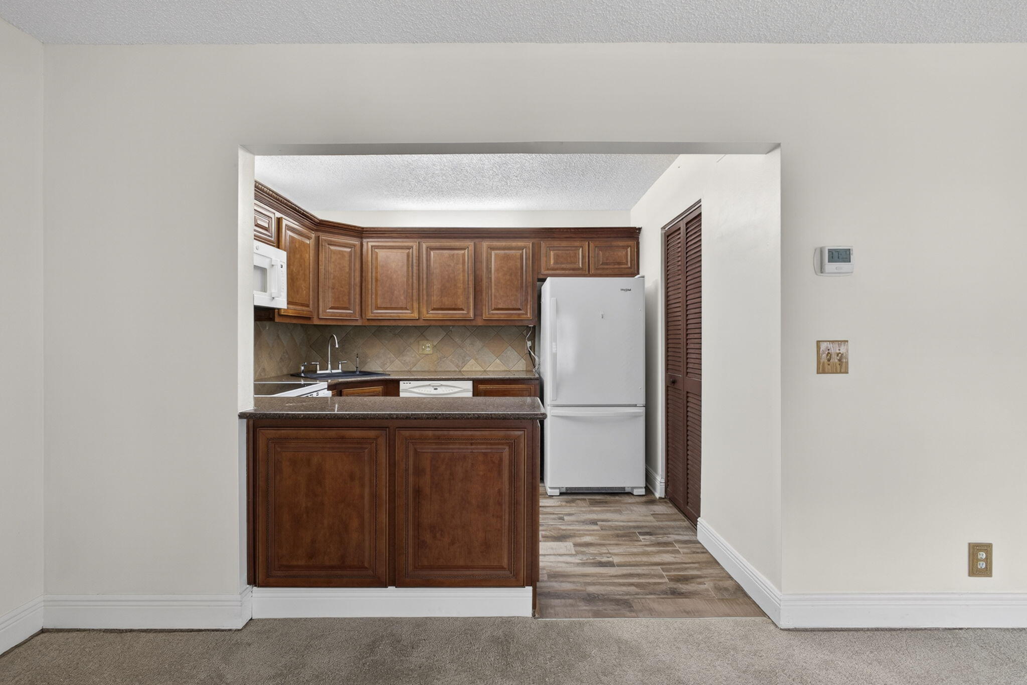 315 Pine Ridge Circle, Unit D1 Greenacres, FL 33463 - Photo 17 of 43 17-web-or-mls-BS1A5062