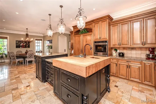 $5,696,000 | 4 Slate River Way, Wentzville, MO 63385