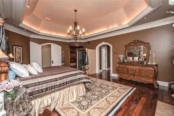 $5,696,000 | 4 Slate River Way, Wentzville, MO 63385