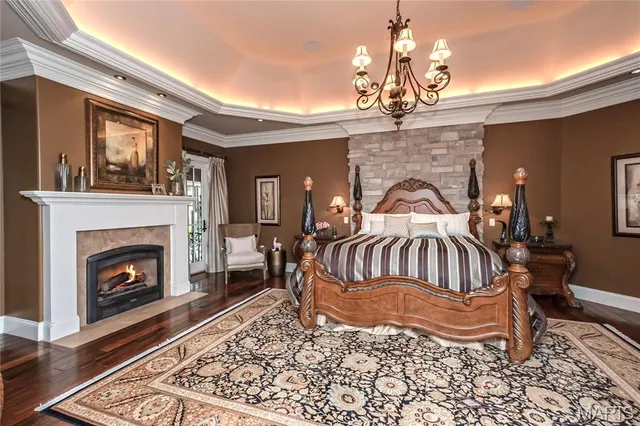 $5,696,000 | 4 Slate River Way, Wentzville, MO 63385