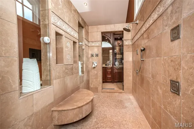 $5,696,000 | 4 Slate River Way, Wentzville, MO 63385