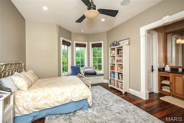 $5,696,000 | 4 Slate River Way, Wentzville, MO 63385