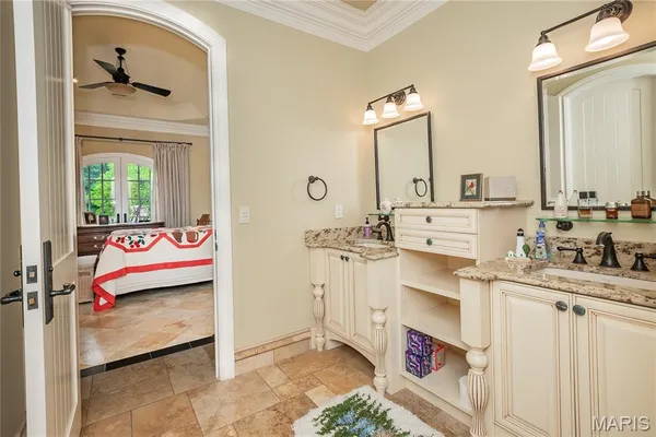 $5,696,000 | 4 Slate River Way, Wentzville, MO 63385