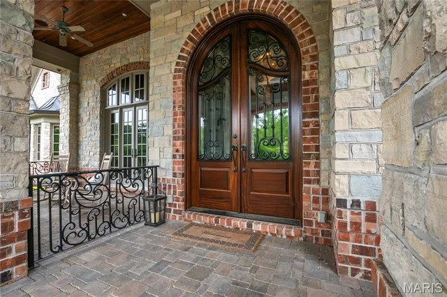 $5,696,000 | 4 Slate River Way, Wentzville, MO 63385