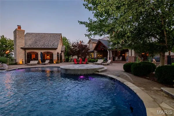 $5,696,000 | 4 Slate River Way, Wentzville, MO 63385
