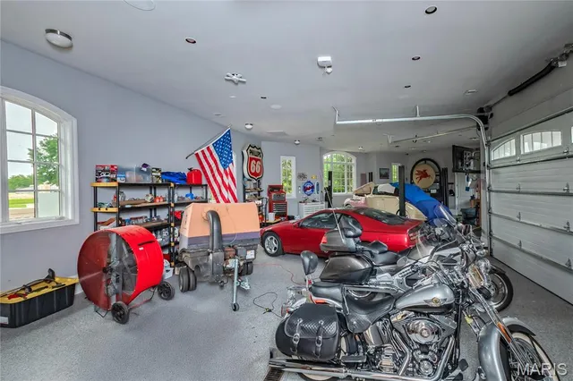 $5,696,000 | 4 Slate River Way, Wentzville, MO 63385