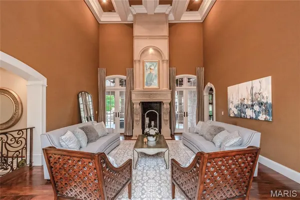 $5,696,000 | 4 Slate River Way, Wentzville, MO 63385