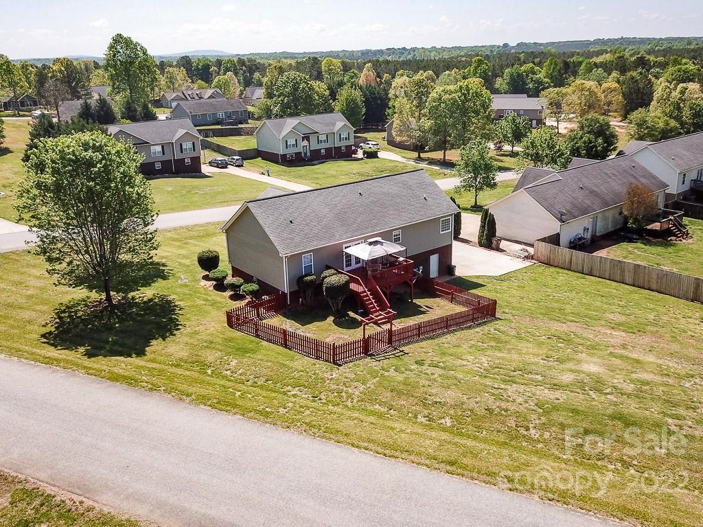 2276 Burris Road Conover, NC 28613 - Photo 5 of 27 Gallery Image 5