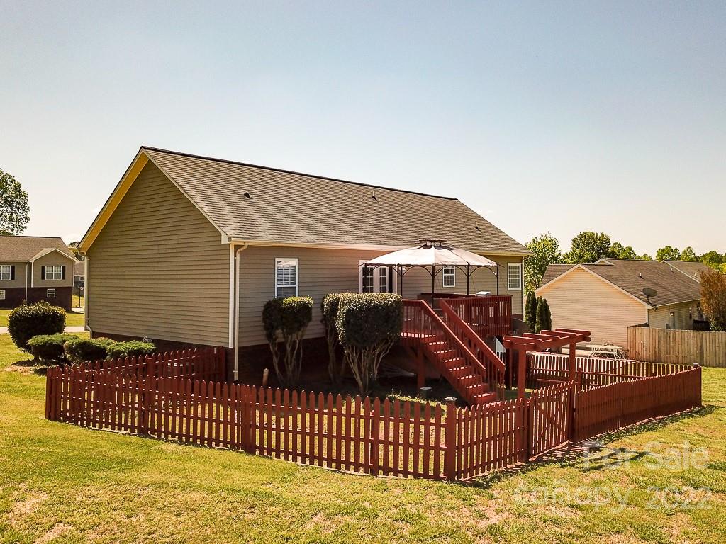 2276 Burris Road Conover, NC 28613 - Photo 6 of 27 Gallery Image 6