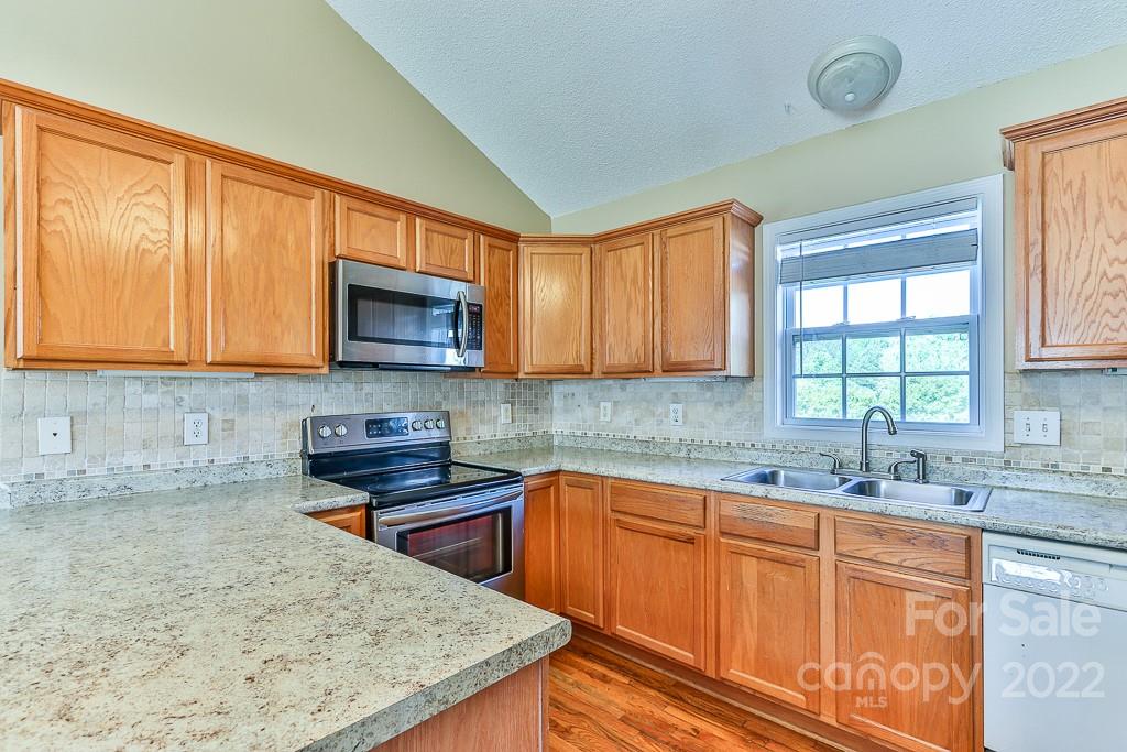 2276 Burris Road Conover, NC 28613 - Photo 8 of 27 Gallery Image 8