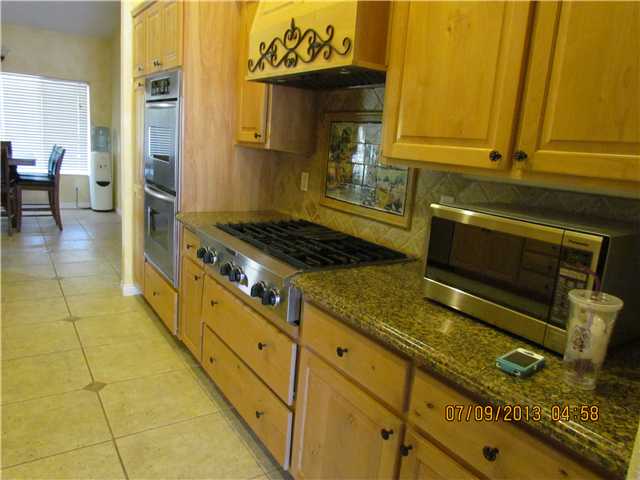 22612 Tombill Road Ramona, CA 92065 - Photo 4 of 16 Kitchen