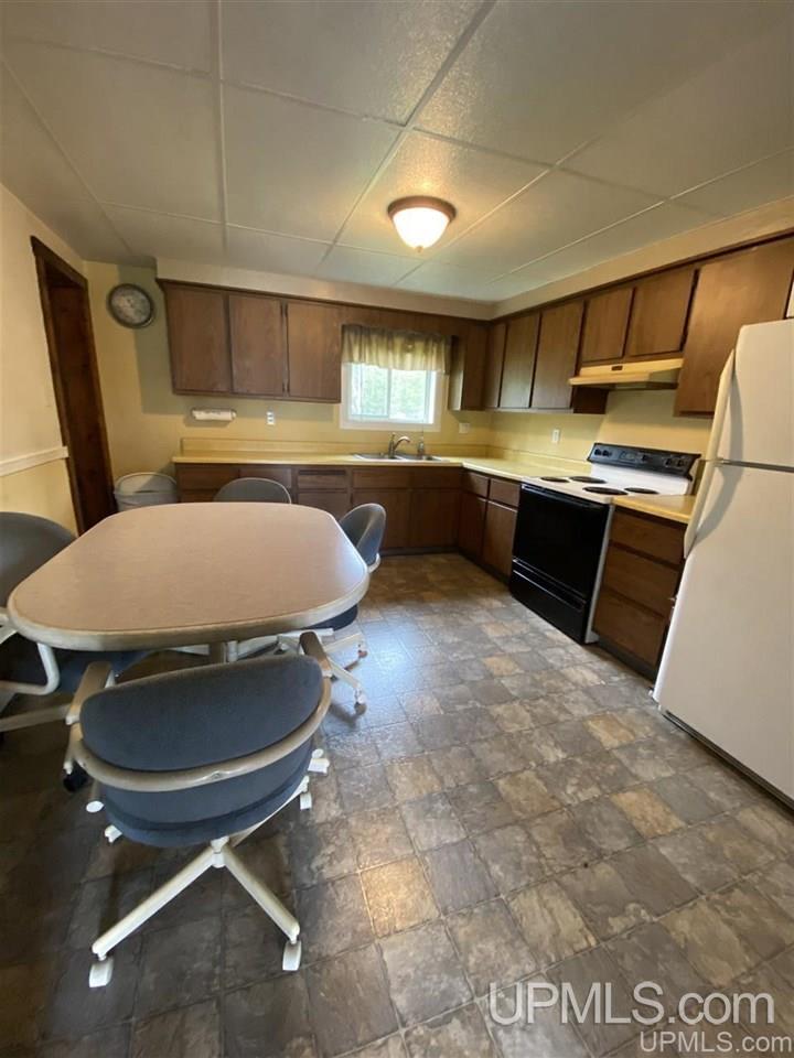 W5816 Co Road Hermansville, MI 49847 - Photo 8 of 21