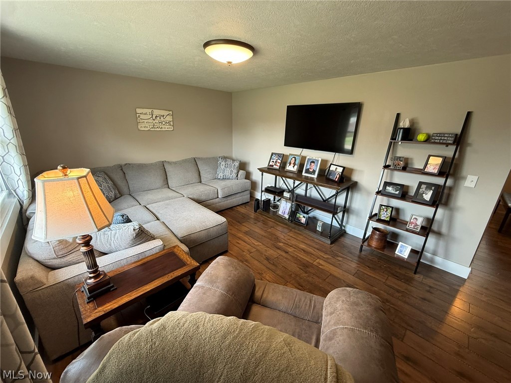1038 2nd Street Southwest New Philadelphia, OH 44663 - Photo 5 of 50