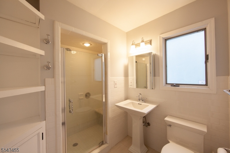 30 Chestnut Hill Place Glen Ridge, NJ 07028 - Photo 5 of 14