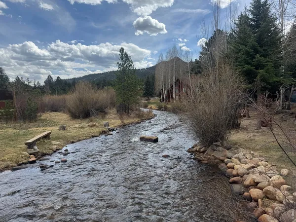 $400,000 | 2100 Fall River Road, Unit 4, Estes Park, CO 80517