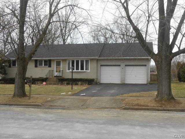 1753 Hampton Road Bethlehem, PA 18020 - Photo 1 of 15 Gallery Image 1