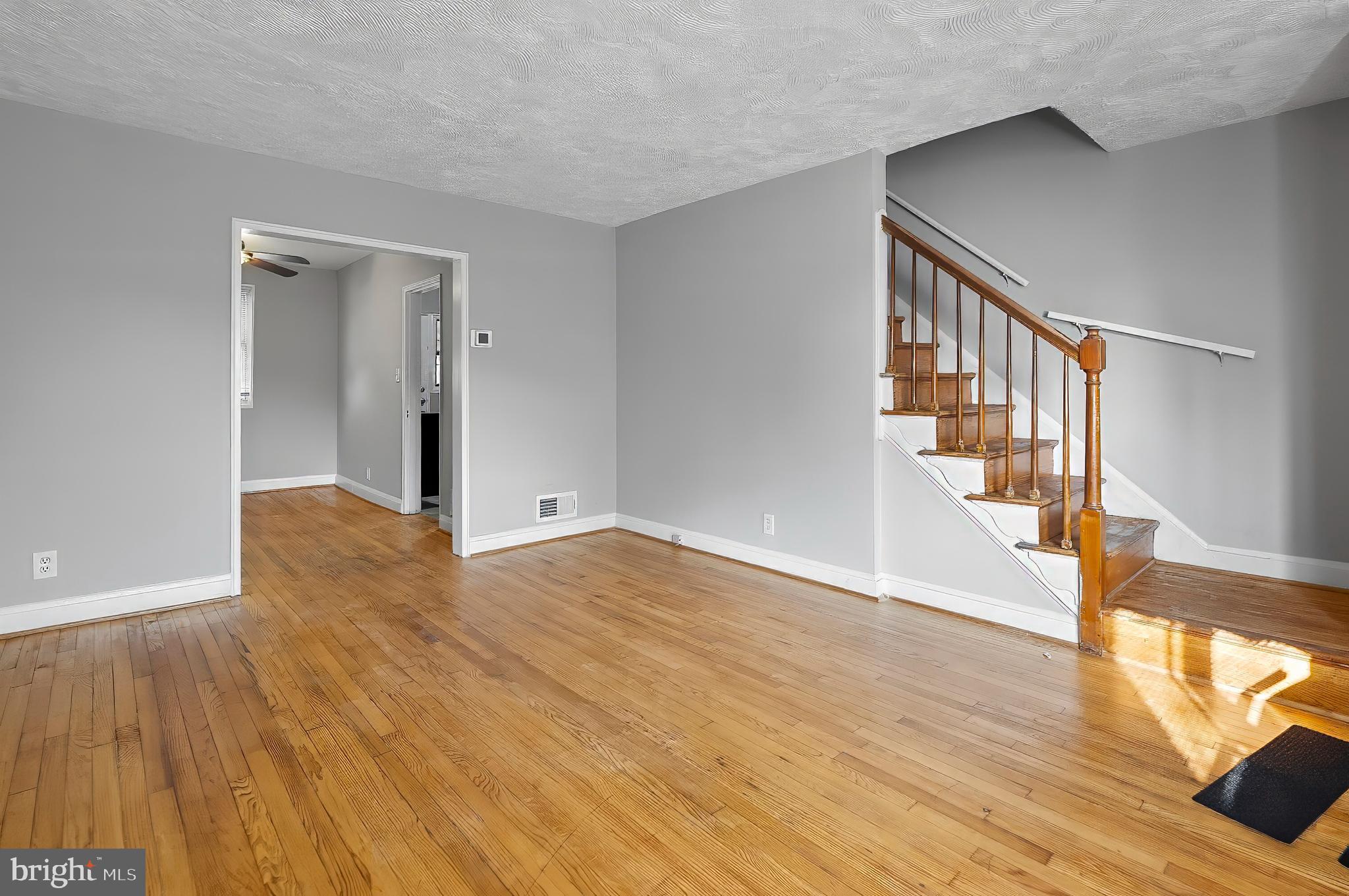 4103 Mountwood Road Baltimore, MD 21229 - Photo 2 of 22