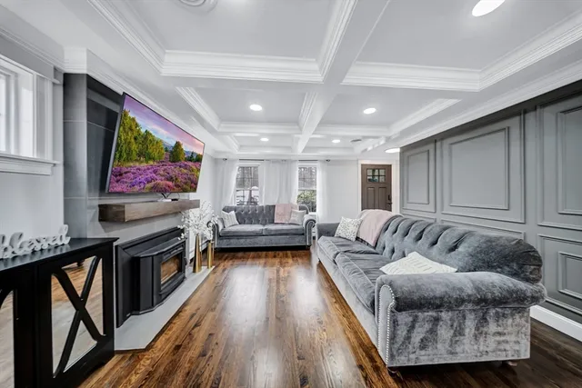 $649,900 | 3 Stoddard Street, Upton, MA 01568