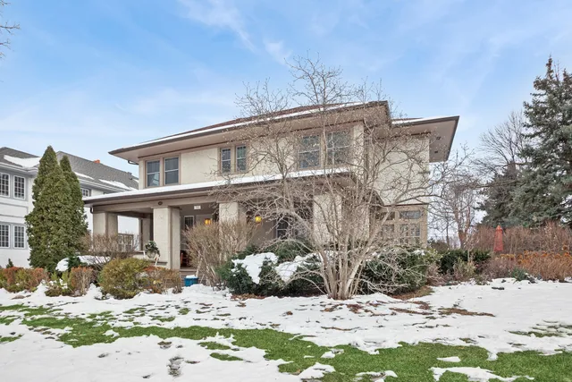 $999,000 | 305 North Addison Avenue, Elmhurst, IL 60126