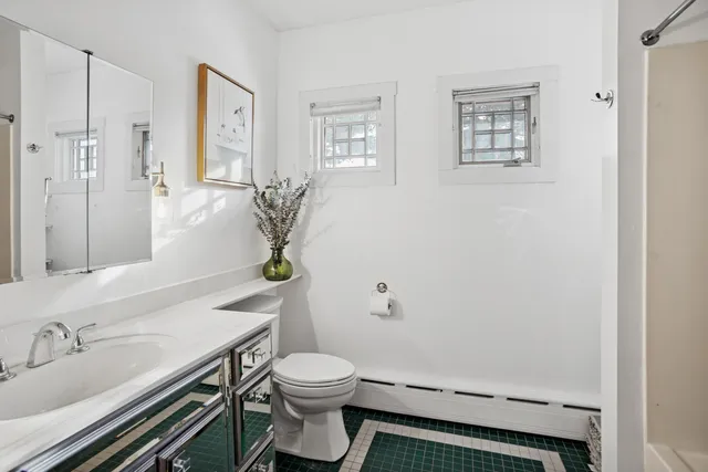 $999,000 | 305 North Addison Avenue, Elmhurst, IL 60126