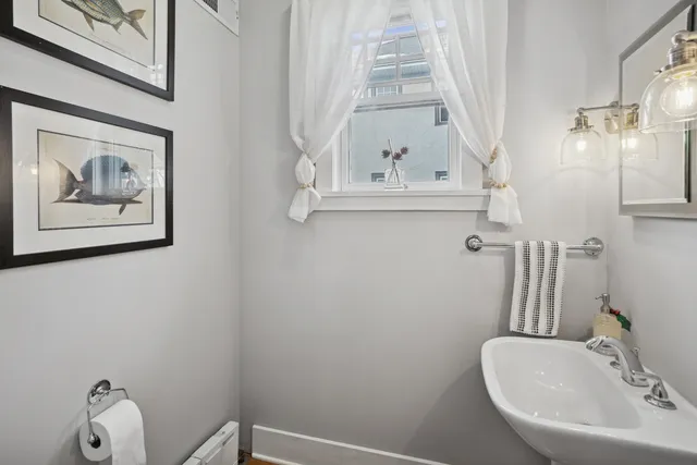 $999,000 | 305 North Addison Avenue, Elmhurst, IL 60126