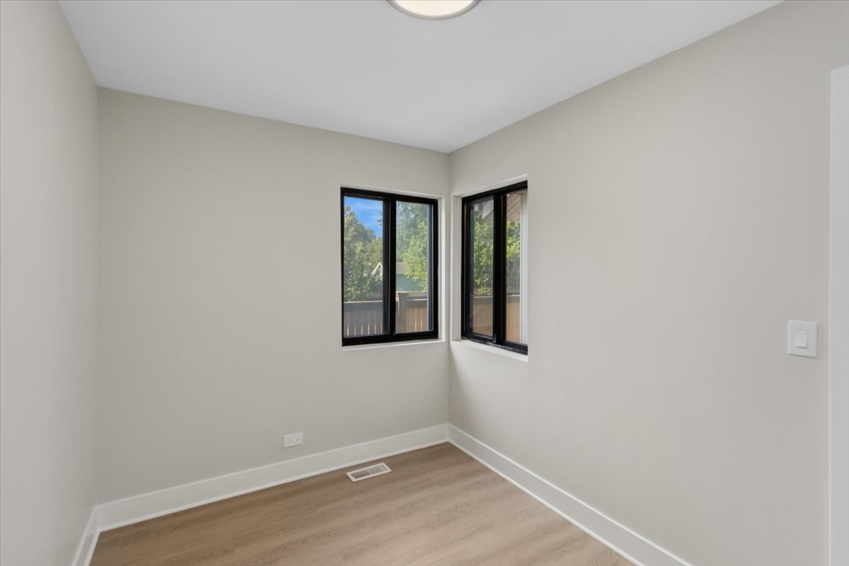 3082 Antelope Springs Road Northbrook, IL 60062 - Photo 8 of 28