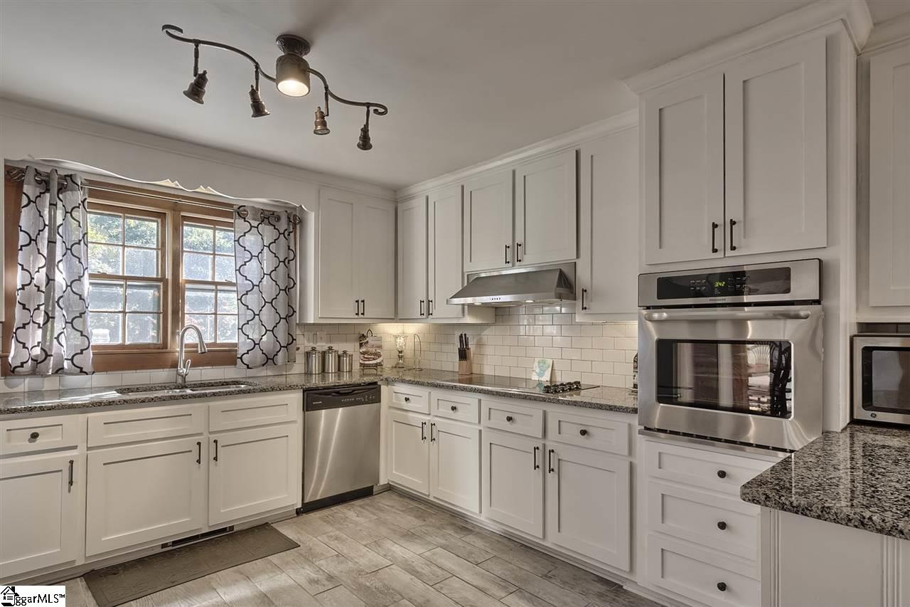 303 Edwards Road Greenville, SC 29615 - Photo 2 of 23 Gallery Image 2