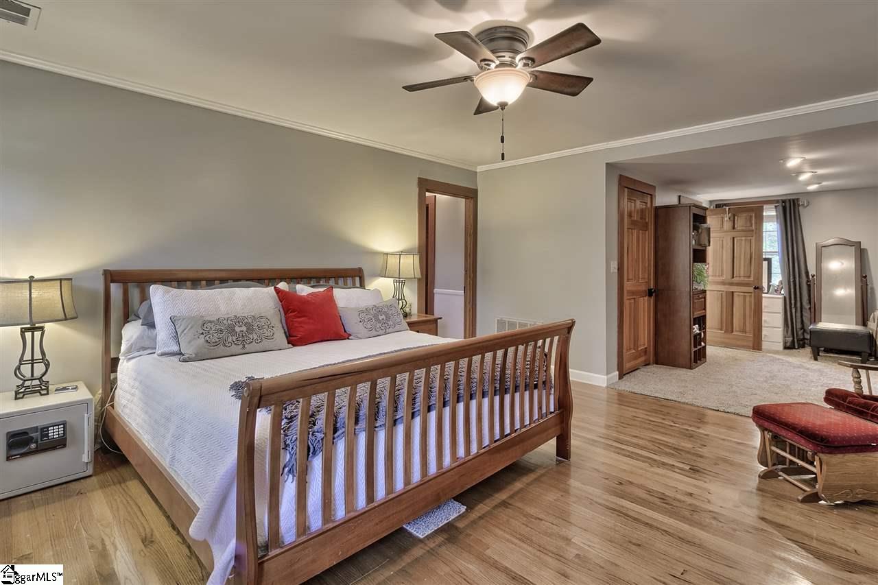 303 Edwards Road Greenville, SC 29615 - Photo 14 of 23 Gallery Image 14