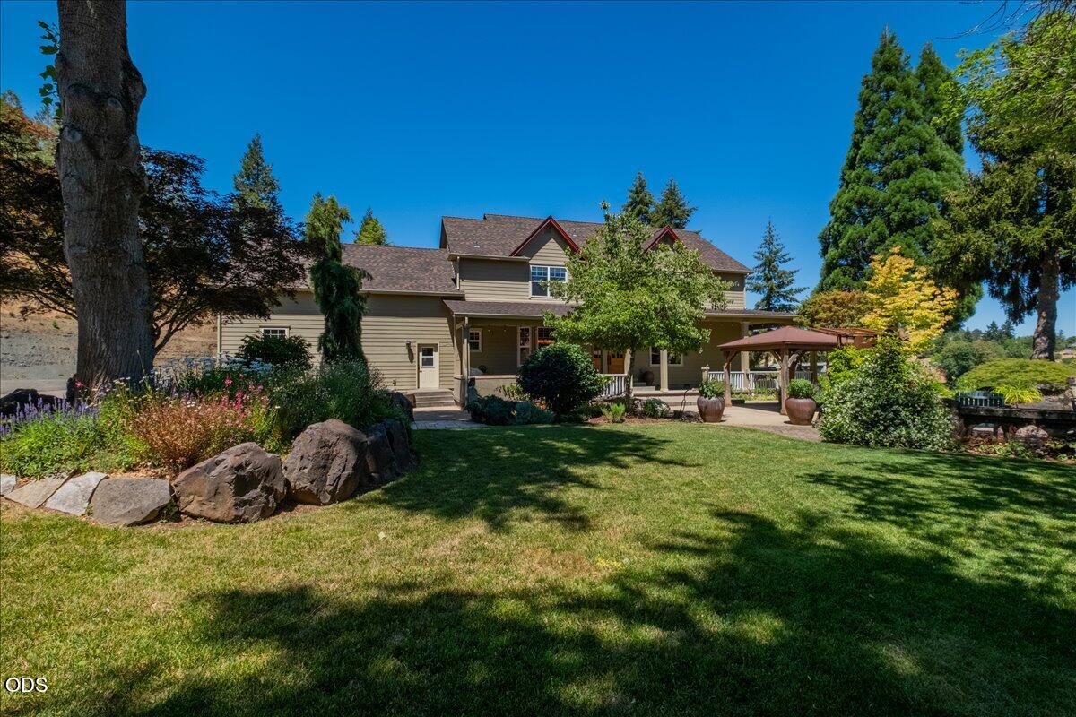 106 Green Valley Road Oakland, OR 97462 - Photo 4 of 52