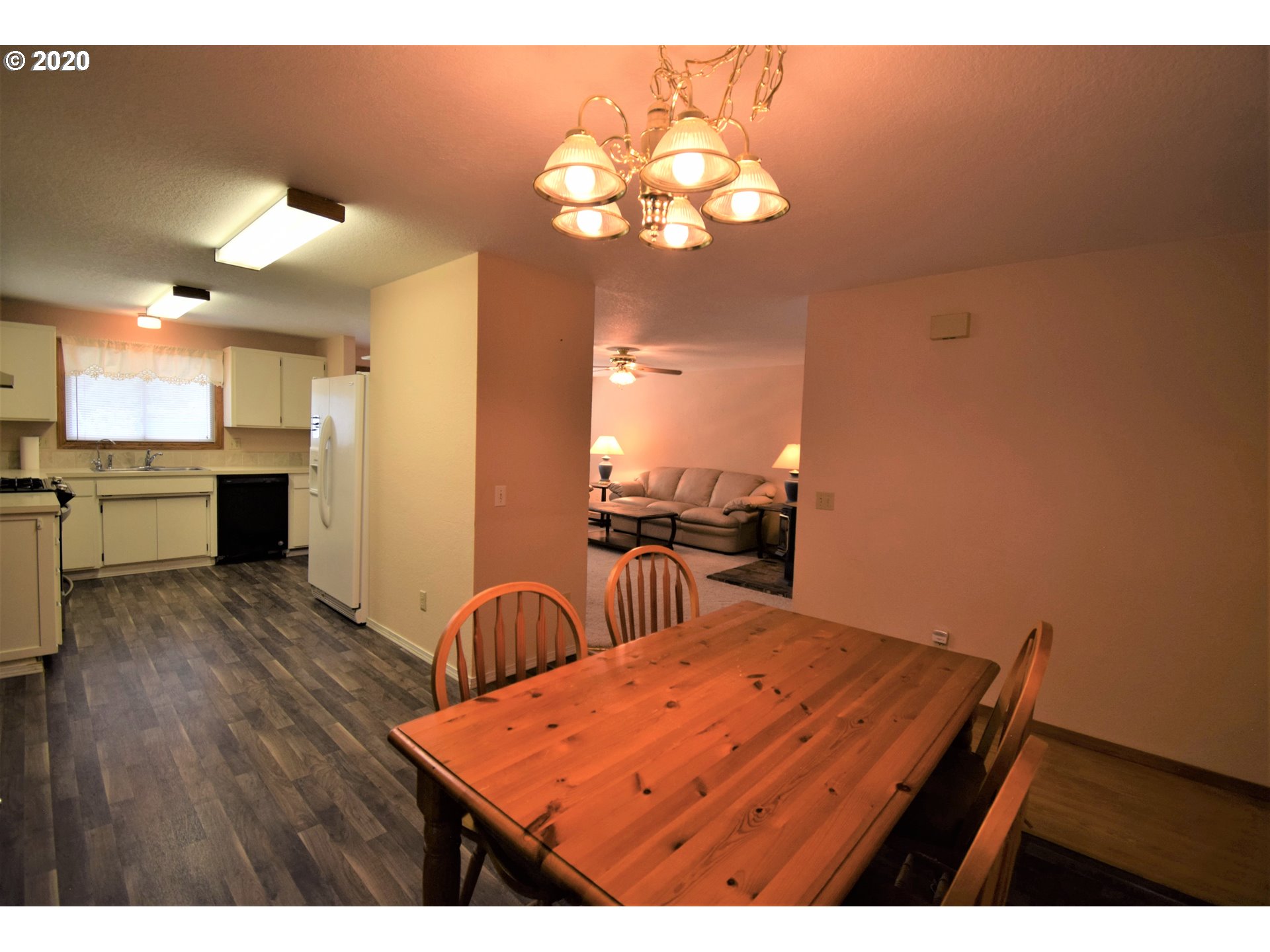 407 Alder Street Myrtle Point, OR 97458 - Photo 11 of 32 Gallery Image 11
