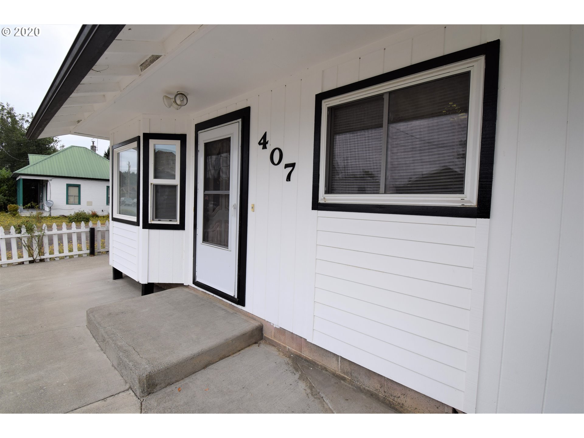 407 Alder Street Myrtle Point, OR 97458 - Photo 4 of 32 Gallery Image 4