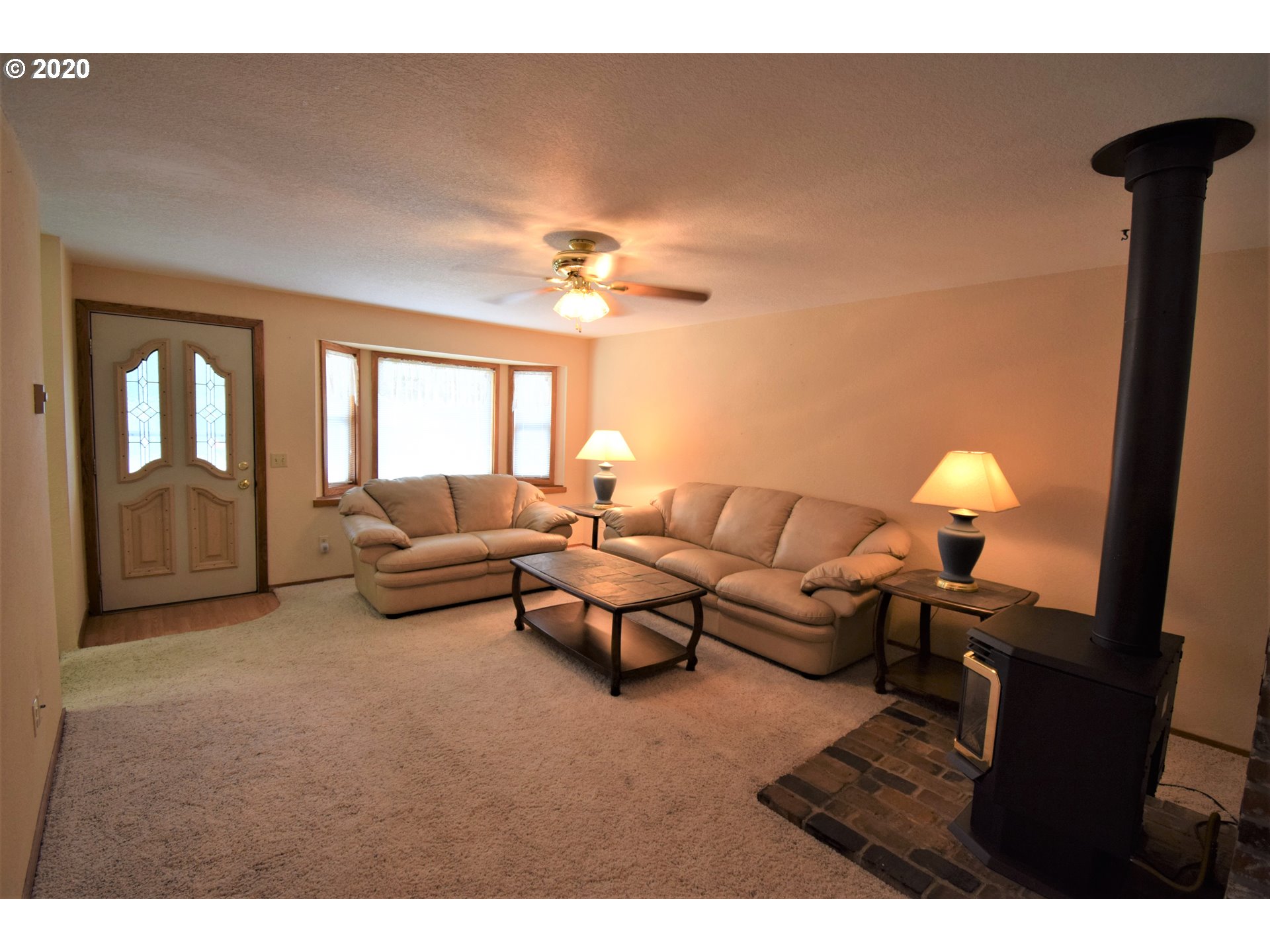 407 Alder Street Myrtle Point, OR 97458 - Photo 5 of 32 Gallery Image 5