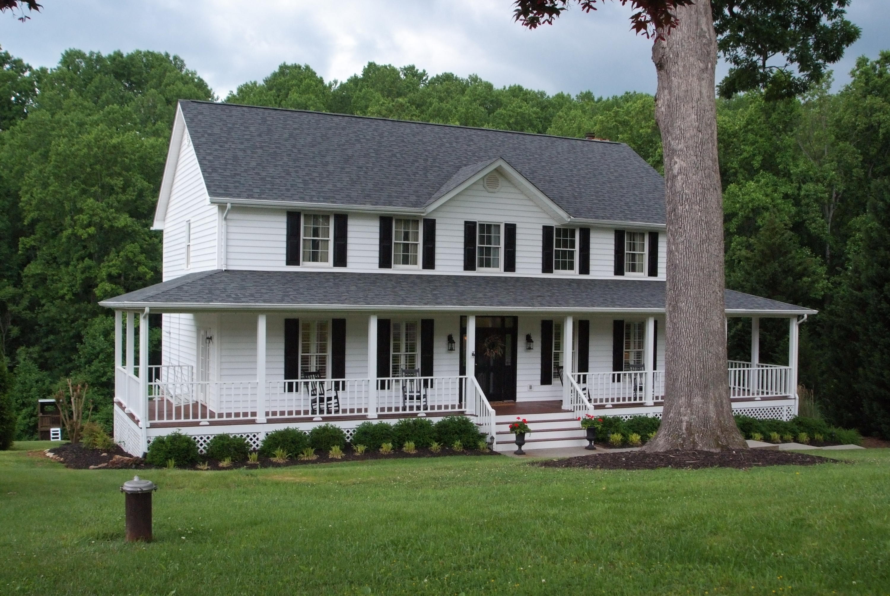 6000 2 Ford Road Roanoke, VA 24018 - Photo 1 of 25 FRONT EXTERIOR