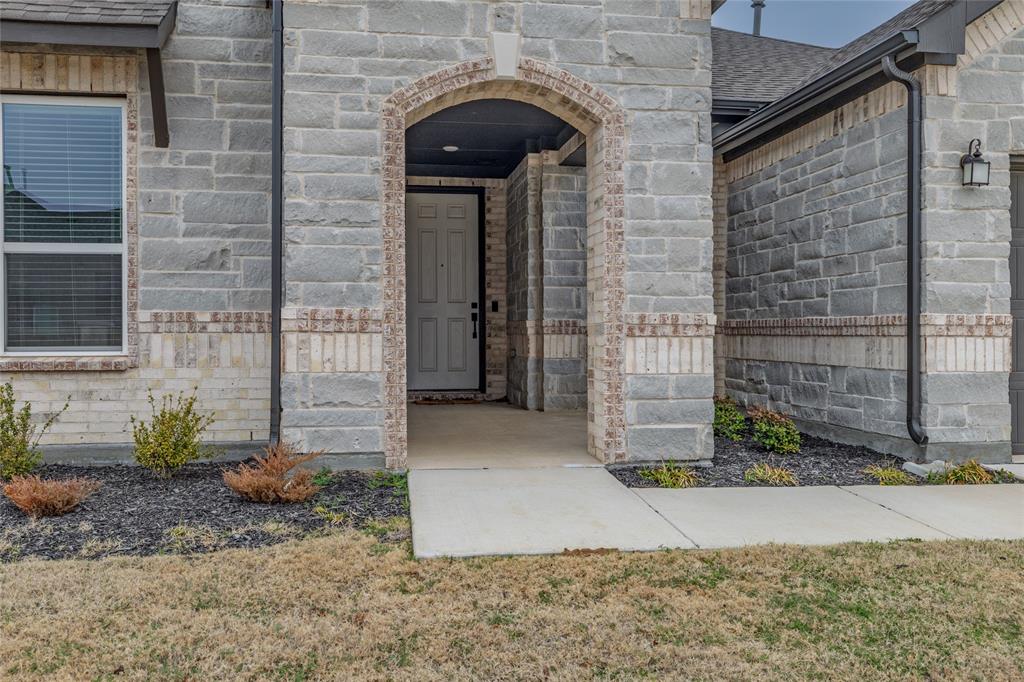 212 Colvin Lane Justin, TX 76247 - Photo 3 of 36