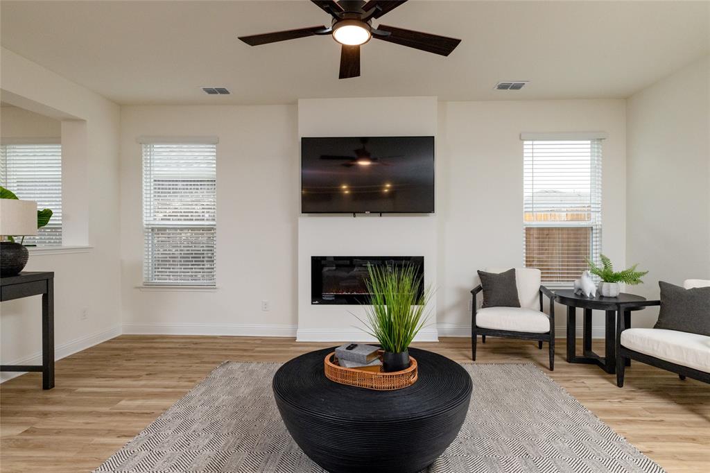 212 Colvin Lane Justin, TX 76247 - Photo 8 of 36