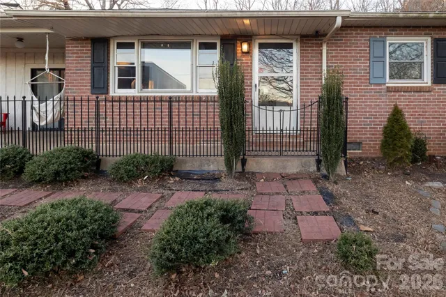 $199,000 | 2276 Shady Grove Road, Connelly Springs, NC 28612