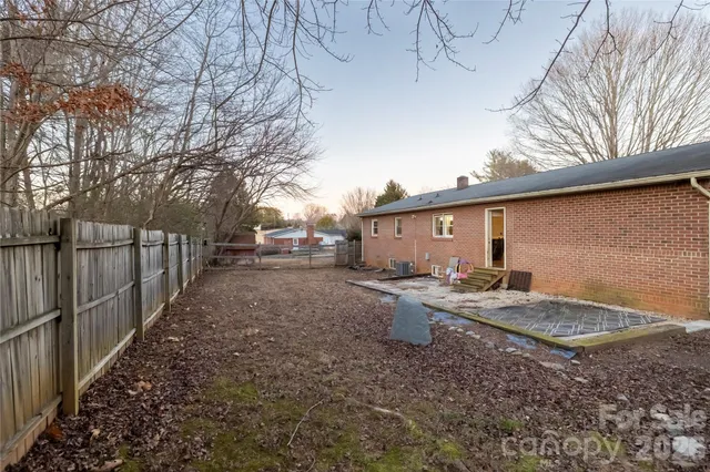 $199,000 | 2276 Shady Grove Road, Connelly Springs, NC 28612