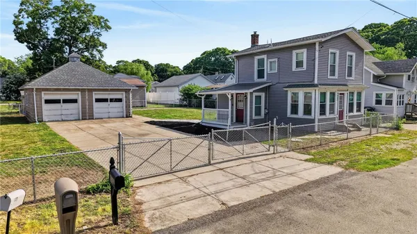 $389,900 | 167 Northup Street, Warwick, RI 02889