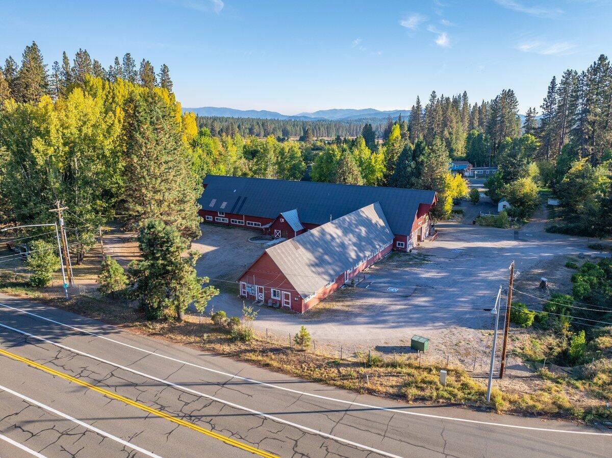 110 Squaw Valley Road McCloud, CA 96057 - Photo 2 of 20